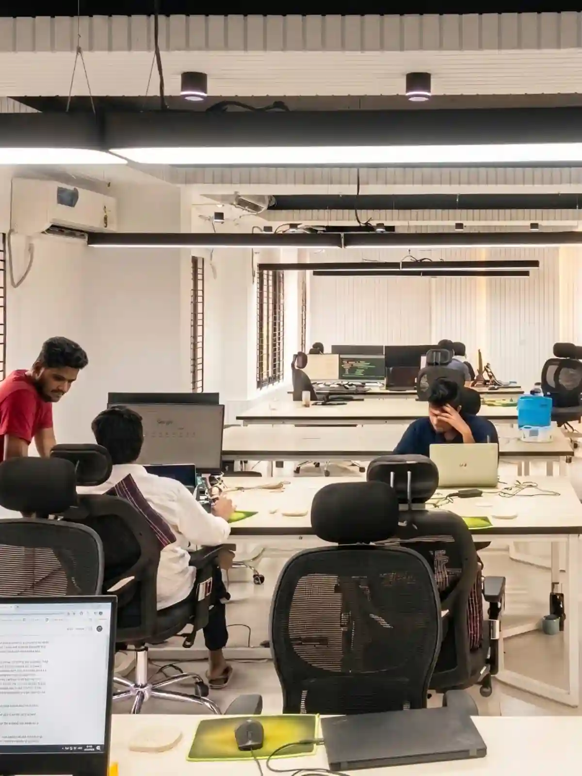 Vaid Tech Services Hero - Team Collaboration